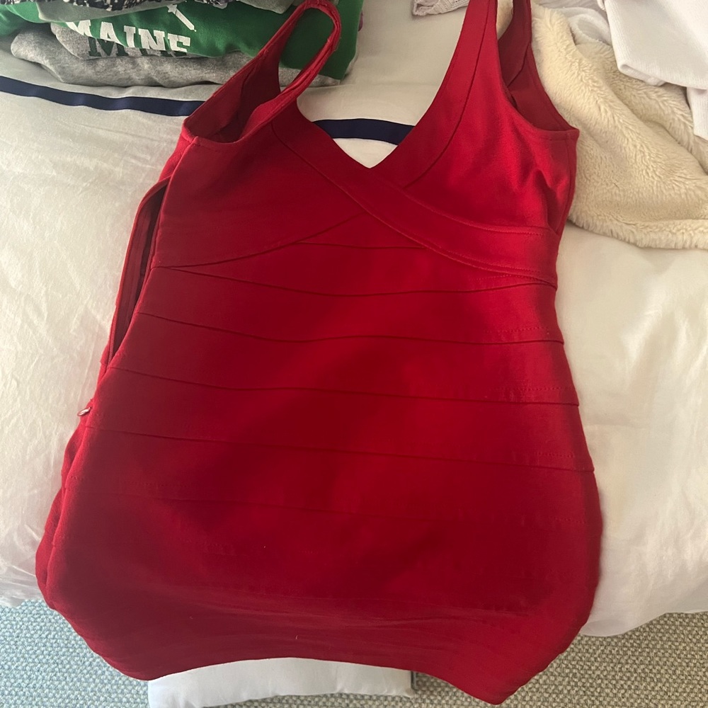 Red cotton body con dress